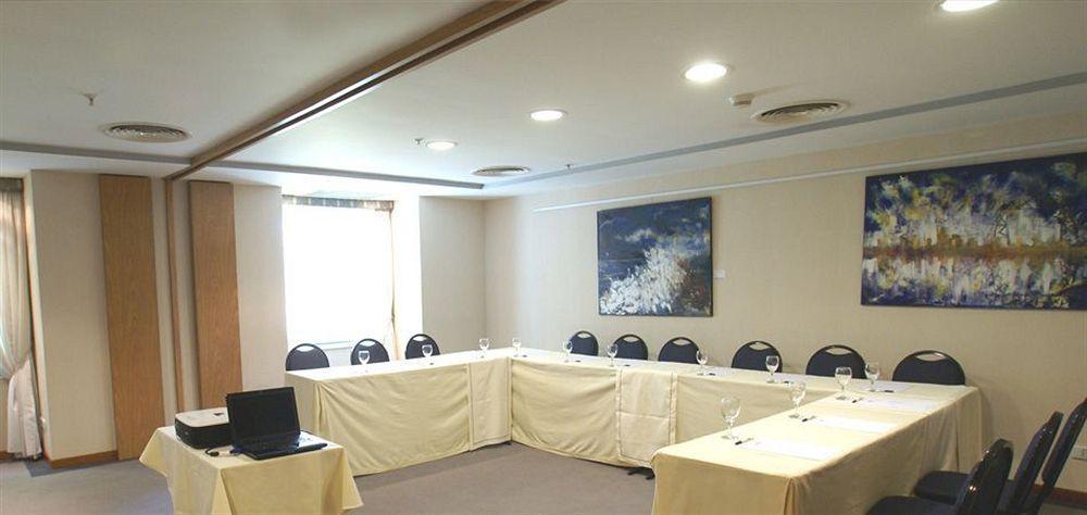 בואנוס איירס Hotel Aeroparque Inn & Suites מראה חיצוני תמונה