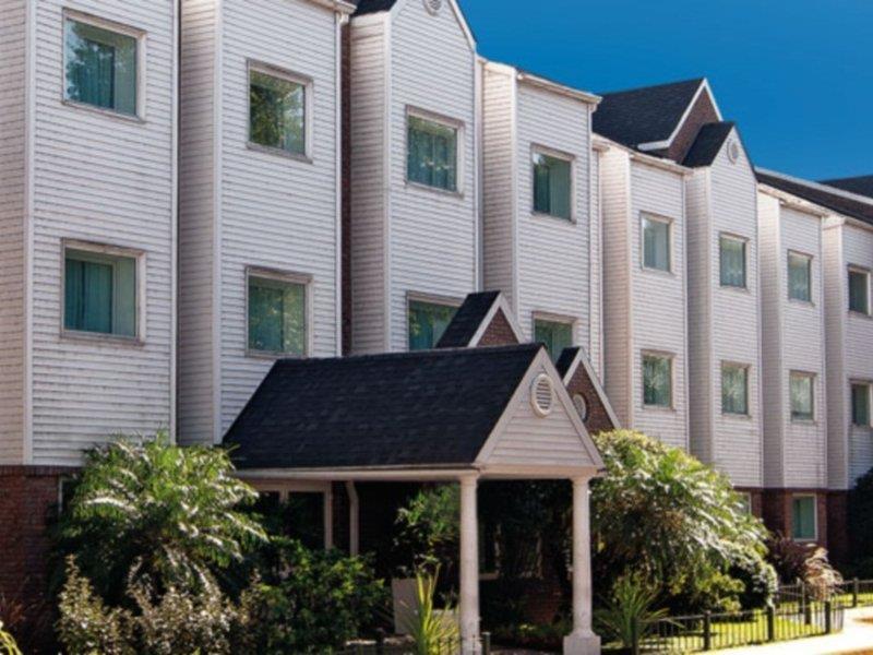 בואנוס איירס Hotel Aeroparque Inn & Suites מראה חיצוני תמונה