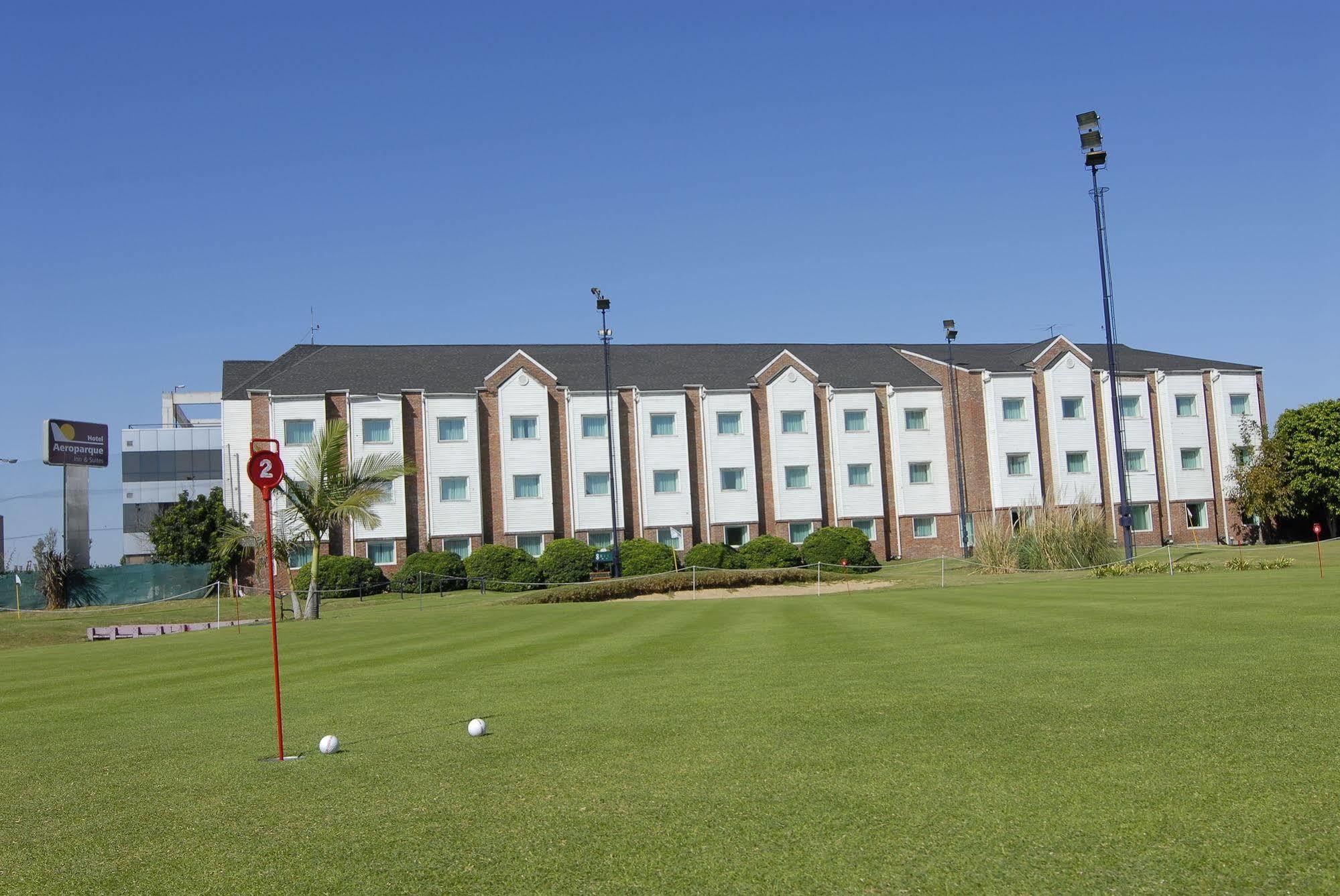 בואנוס איירס Hotel Aeroparque Inn & Suites מראה חיצוני תמונה