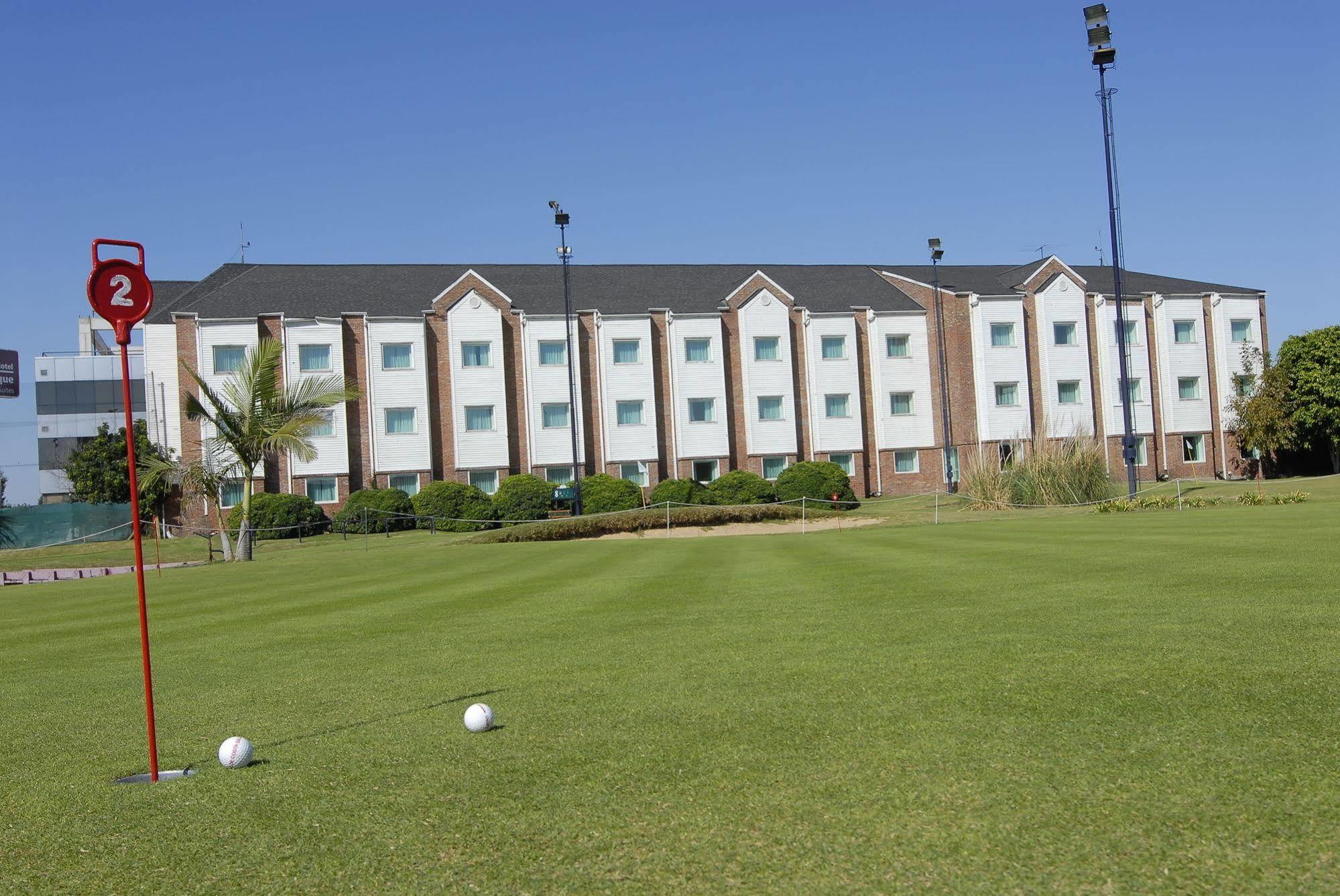 בואנוס איירס Hotel Aeroparque Inn & Suites מראה חיצוני תמונה
